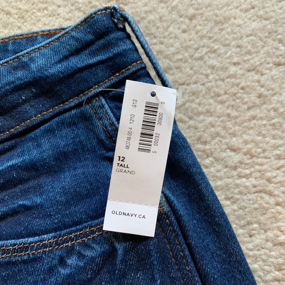 Old Navy Jeans - Picture 3 of 12